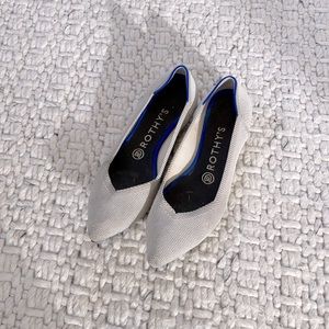 Rothys pointed toe flats. Size 8.